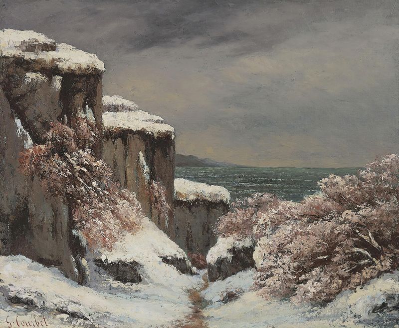 Falaises Au Bord De La Mer Sous La Neige de Gustave Courbet, óleo sobre tela representando falésias nevadas e mar.