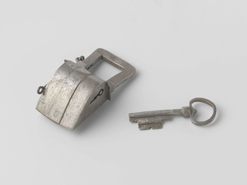 Candado y llave en metal de Unknown Artist