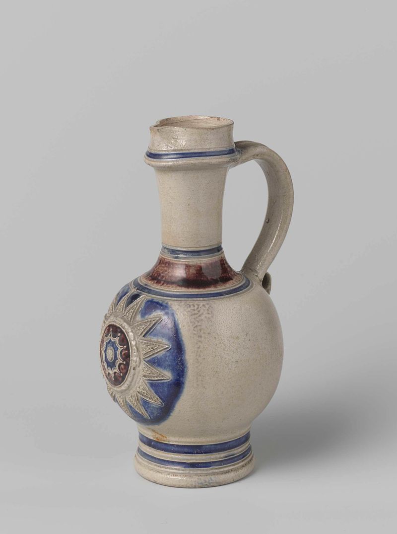 Jarra con un medallón en forma de estrella, cerámica, artista desconocido