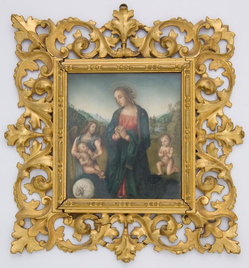 Escultura em marfim do século XIX da Madonna por artista não identificado