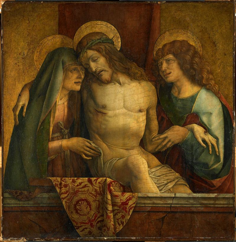 O Cristo Morto entre a Virgem e São João Evangelista, têmpera sobre painel de Carlo Crivelli