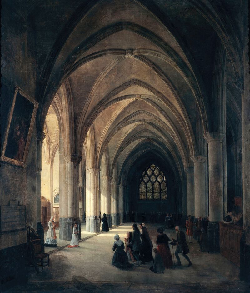 Vista interior de la nave de la iglesia con vitrales de Louis Courtin, 1838
