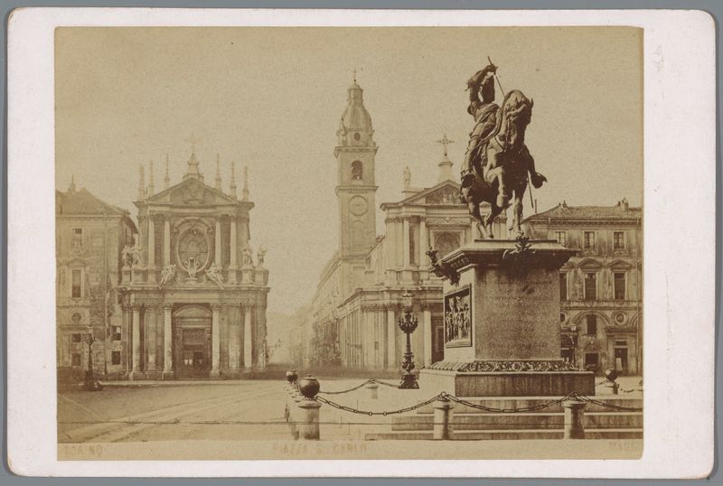 Estátua equestre na Piazza San Carlo, impressão em albúmina de Giovanni Battista Maggi
