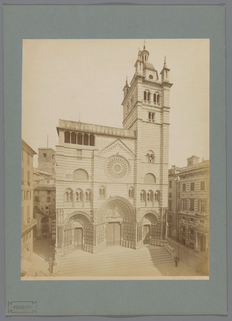 Albumen print of San Lorenzo Cathedral in Genoa by Alfredo Noack