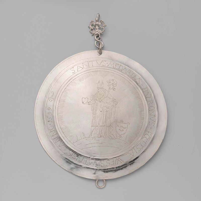 Gildeplaat van Wessem, 1599, prata, artista desconhecido, apresenta membros da guilda em roupas detalhadas.