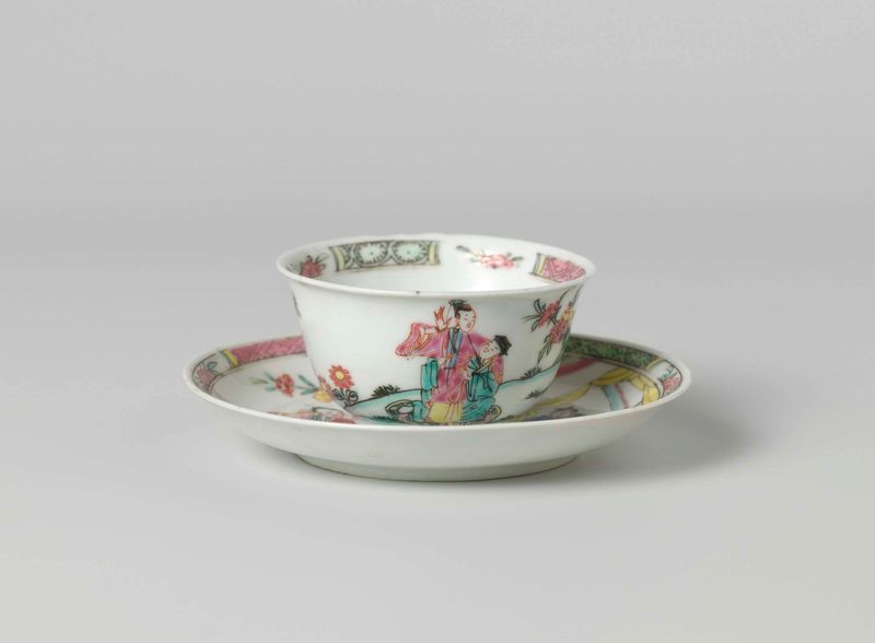 Xícara e pires de porcelana em forma de sino com um casal em um jardim, artista desconhecido