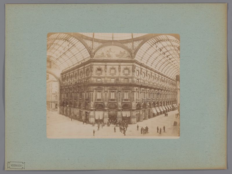 Vista interior de la Galleria Vittorio Emanuele II, álbum de Giacomo Brogi