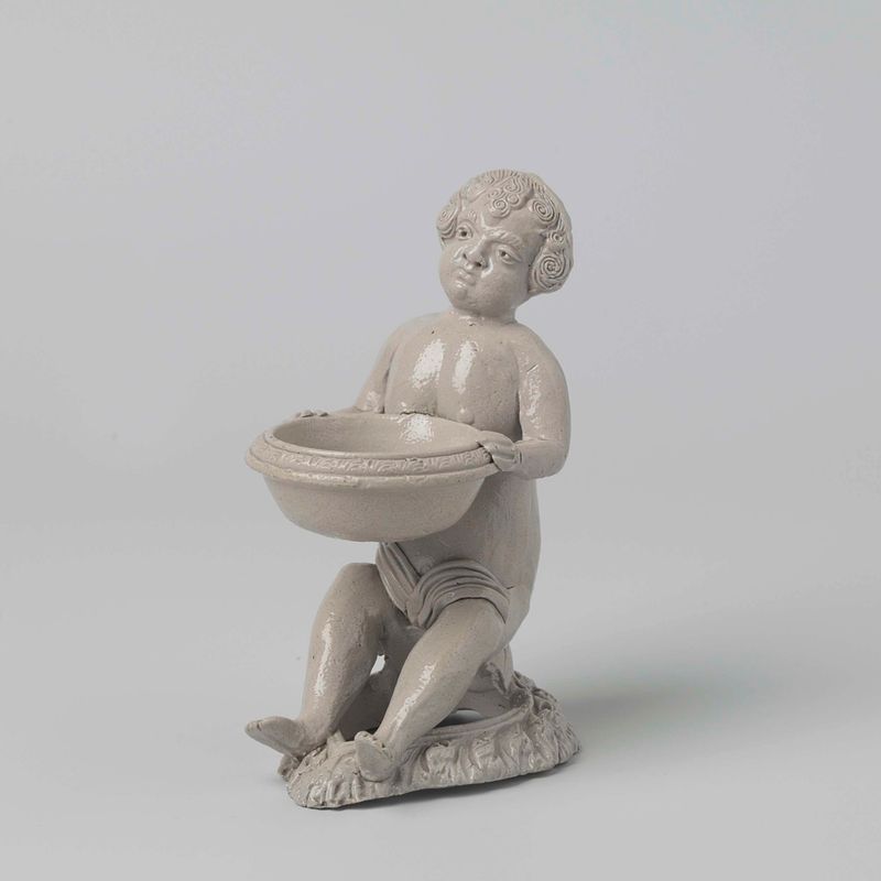 Saleiro rococó em forma de figura sentada de artista desconhecido