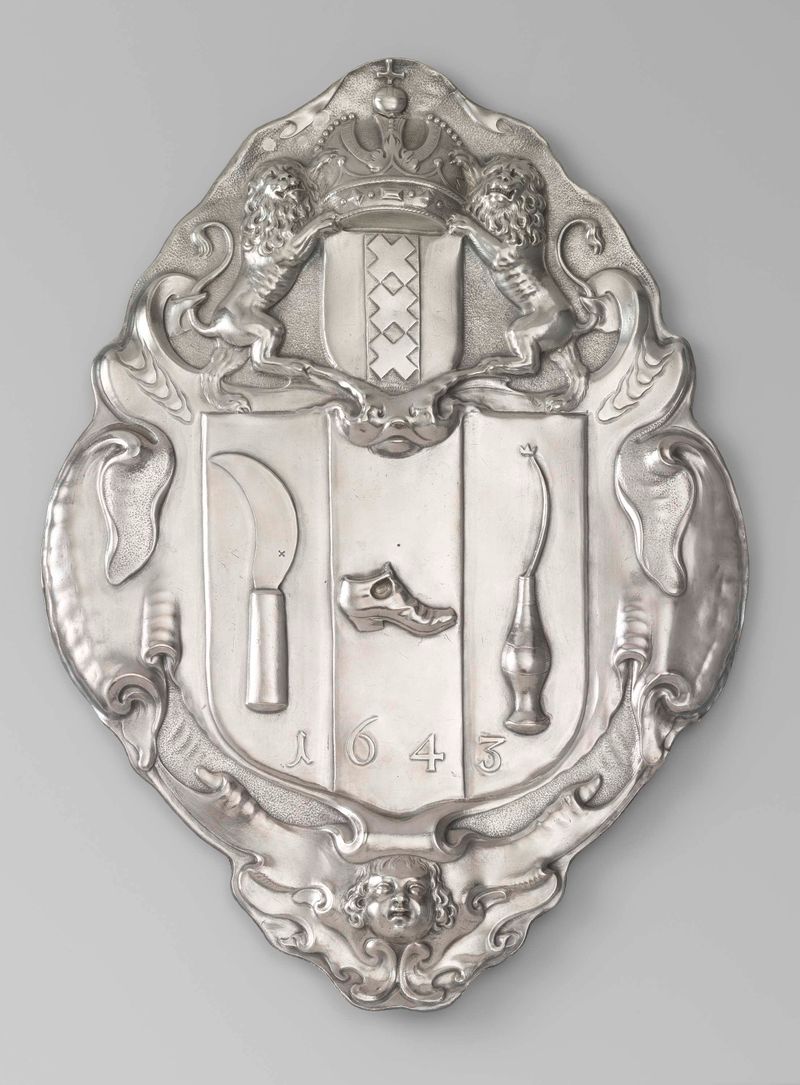 Escudo Funerário da Guilda dos Sapateiros em Amsterdã, metal de Johannes Grill