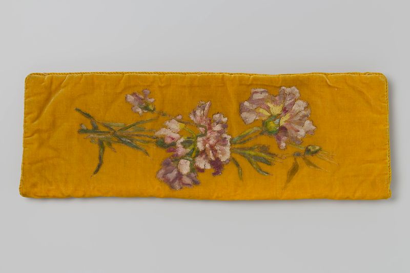 Sachet de seda de Adriana Diderika van Houweninge, com ramos de anjeer.