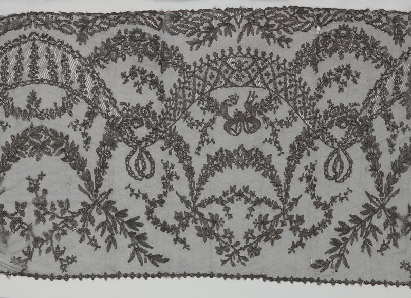 Arte decorativa em renda com motivos florais de Unknown Artist