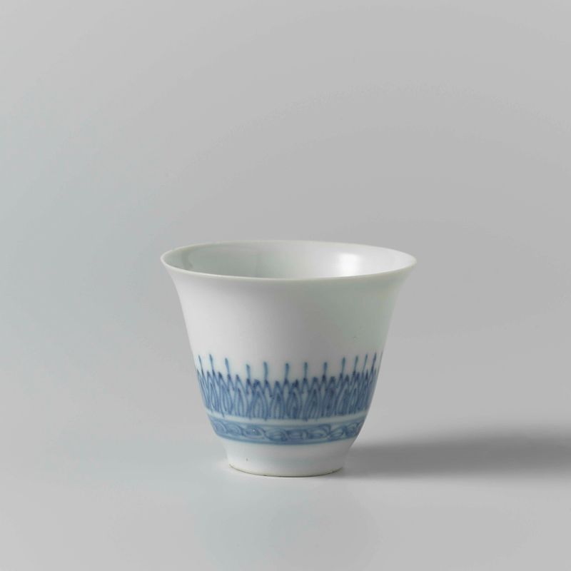Wine steward on ship deck, porcelain, Unknown Artist
