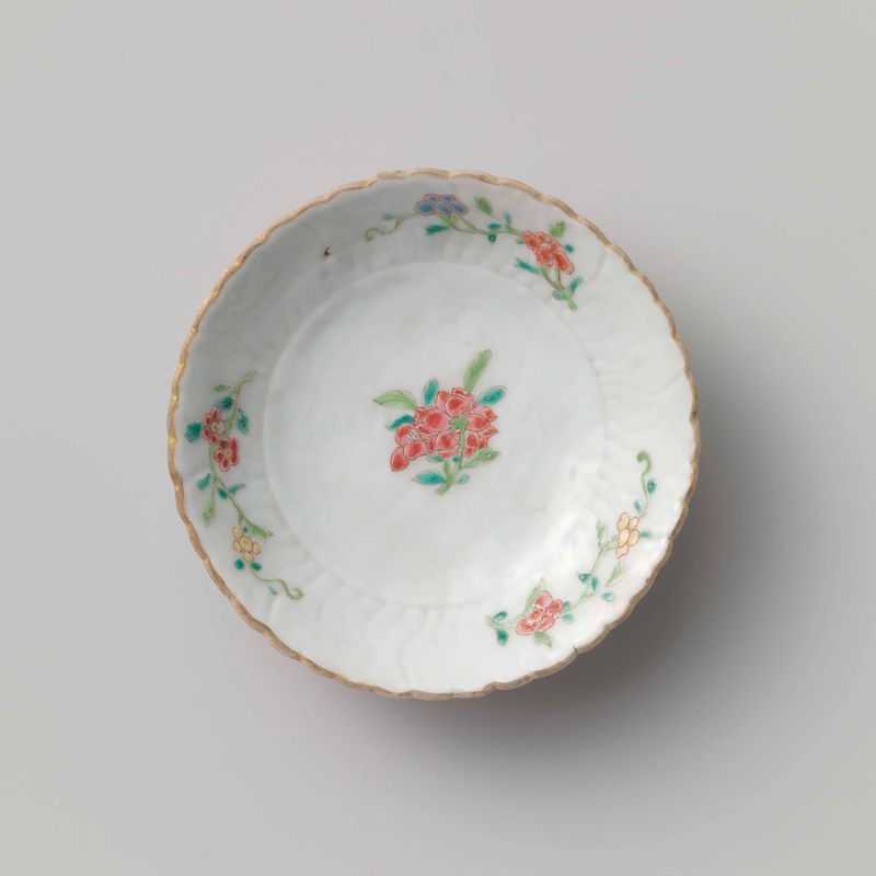 Saucer de porcelana en forma de flor de artista desconocido, c. 1740-1760