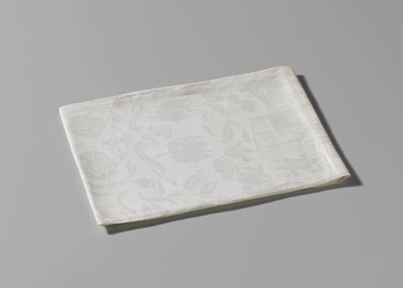 Óleo histórico sobre tela de Unknown Artist com escudos de armas entrelaçados