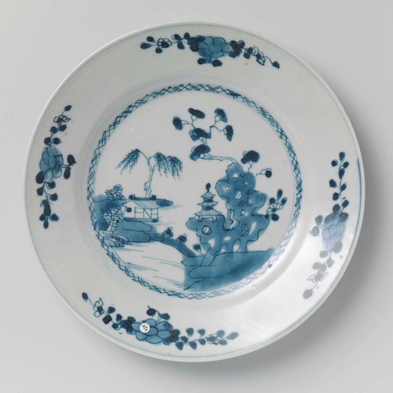 Plato con paisaje fluvial y racimos de flores, estilo Rococó, artista desconocido