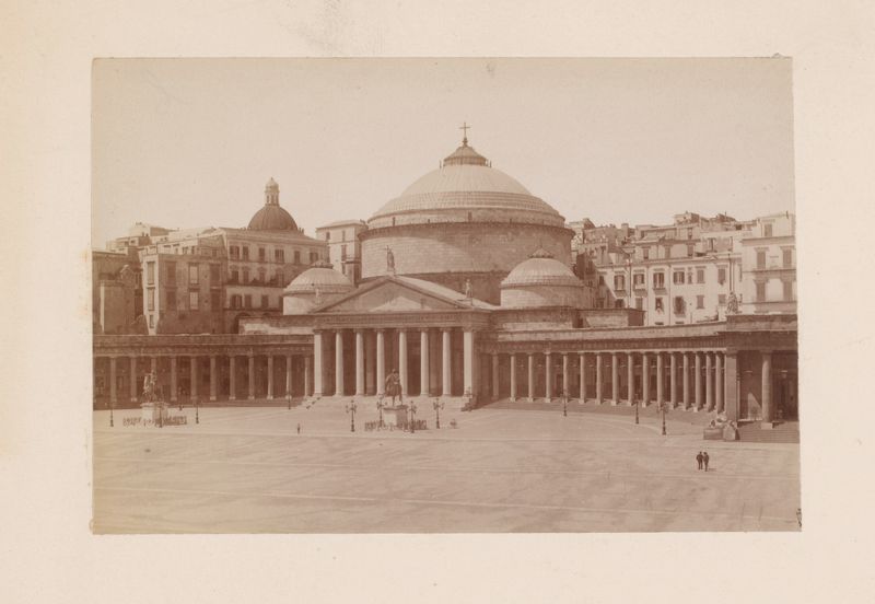 Impresión de albúmina de la basílica Franciscus van Paola en Nápoles por Giacomo Brogi