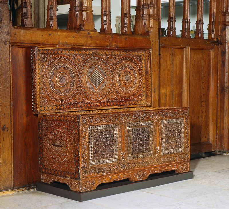 Kist con incrustaciones de ébano e marfil por Unknown Artist, madera con incrustaciones