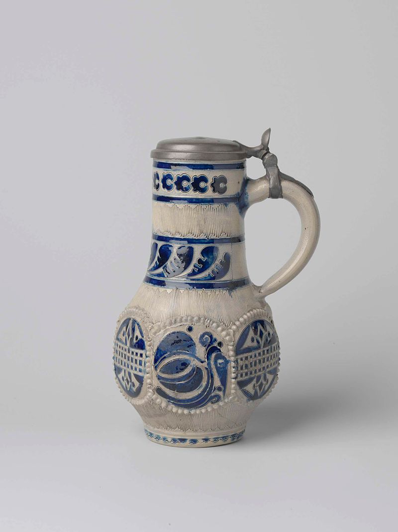 Jug Rococó com flores estilizadas, Artista Desconhecido