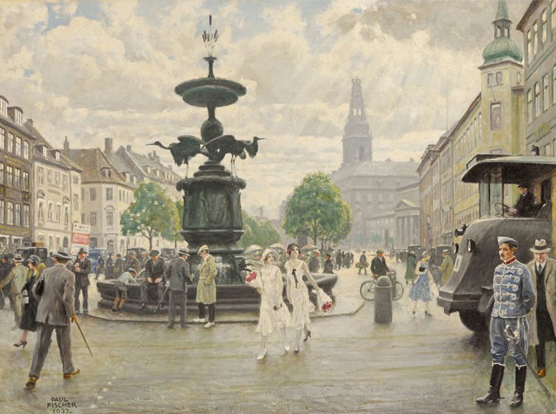 The Bustling Amager Square, Copenhague de Paul Fischer, pintura a óleo que retrata uma vibrante multidão urbana.