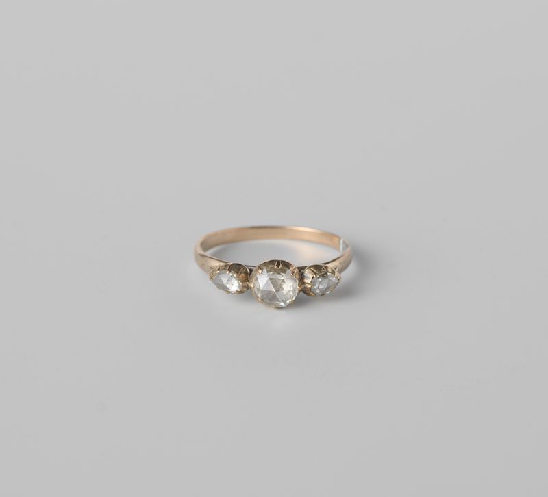 Anillo decorativo victoriano con diamantes de anoniem