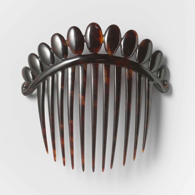 Pente decorativo de tartaruga por artista desconhecido, c. 1875-1899