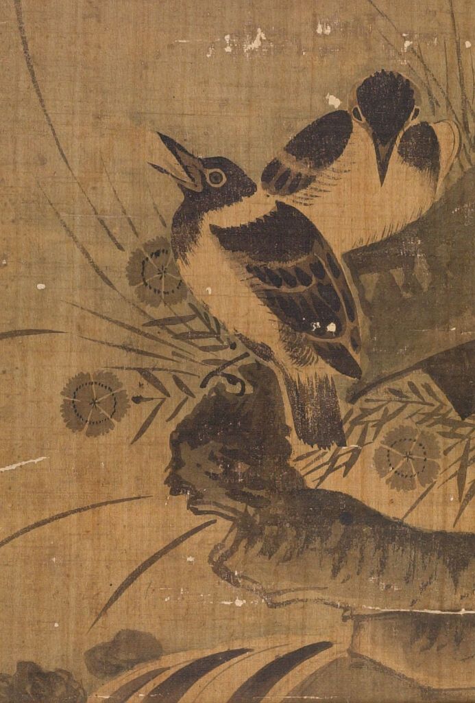 Dois pássaros em uma rocha cercados por flores perto de um riacho, seda de Kim Che